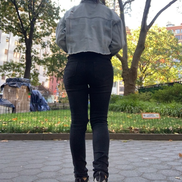 Black low rise jeans, ripped - Picture 2 of 3